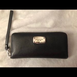 Michael Kors Large Wristlet Wallet